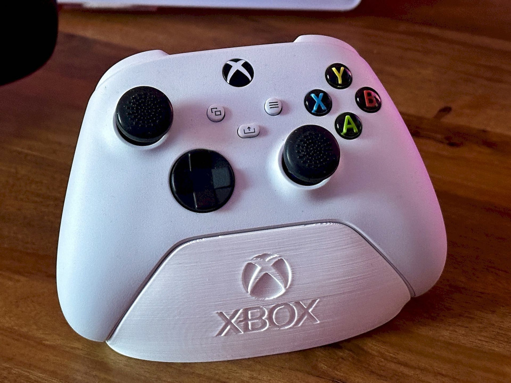 Xbox-Controller-Ständer aus weissem Highspeed-PLA mit &gt;300mm/s